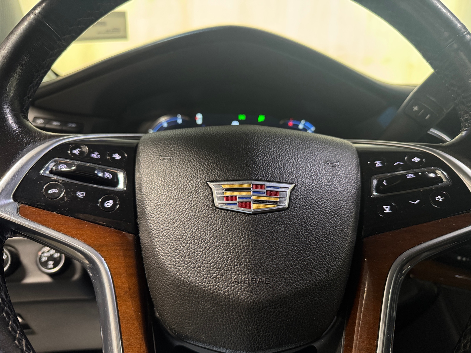 Thumbnail: 2016 Cadillac Escalade - 4