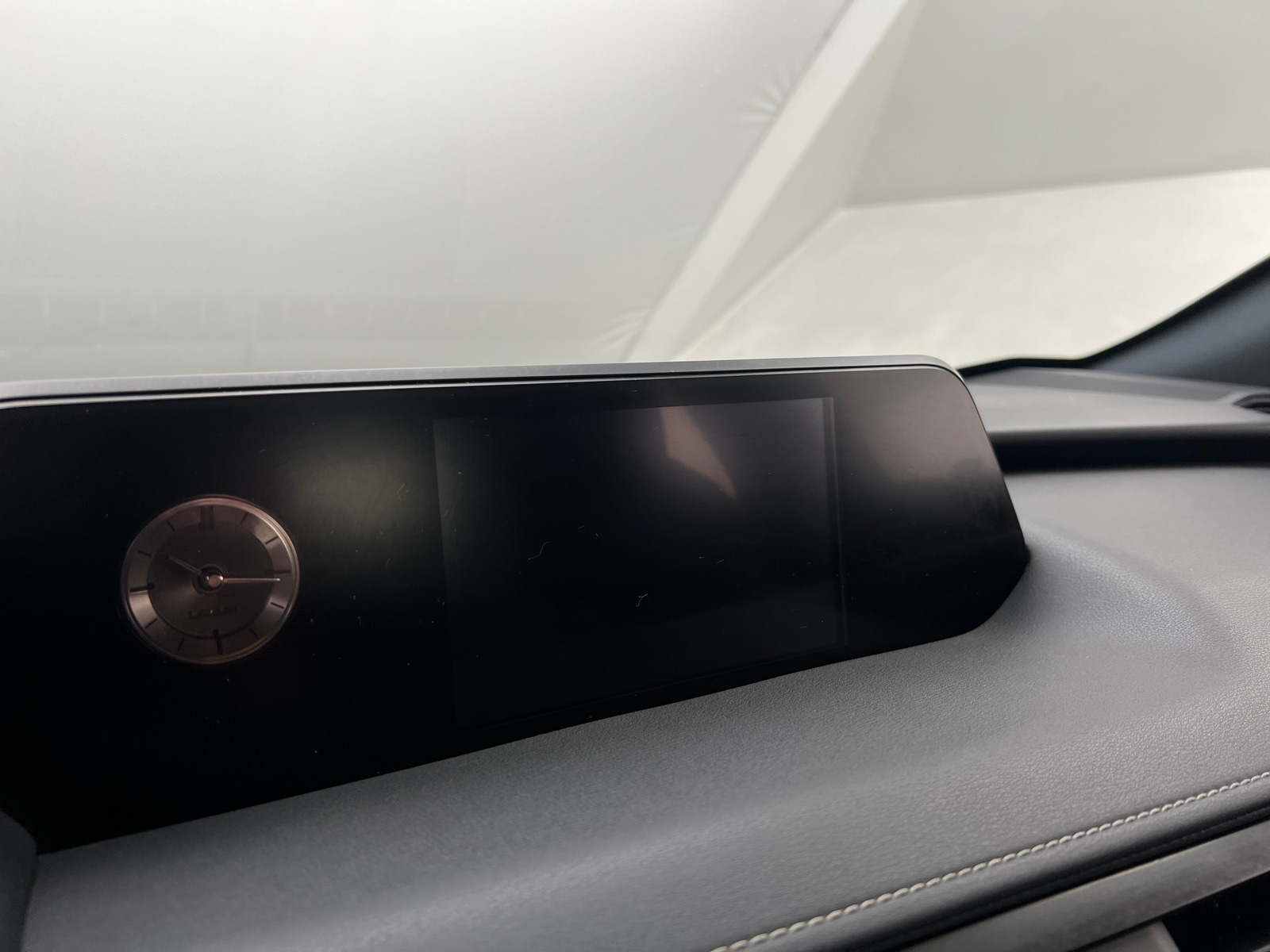 Thumbnail: 2020 Lexus UX - 3