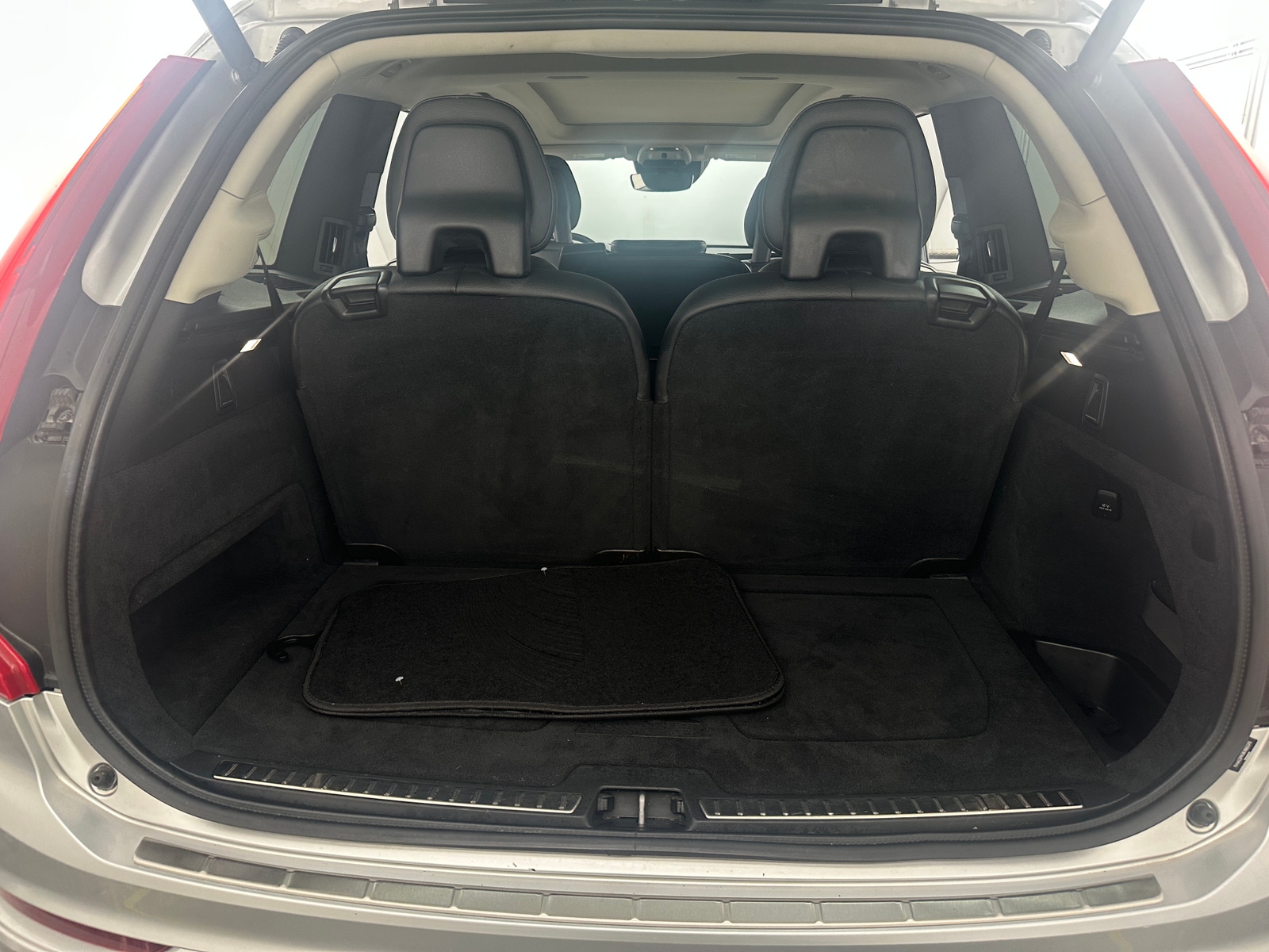Thumbnail: 2016 Volvo XC90 - 6