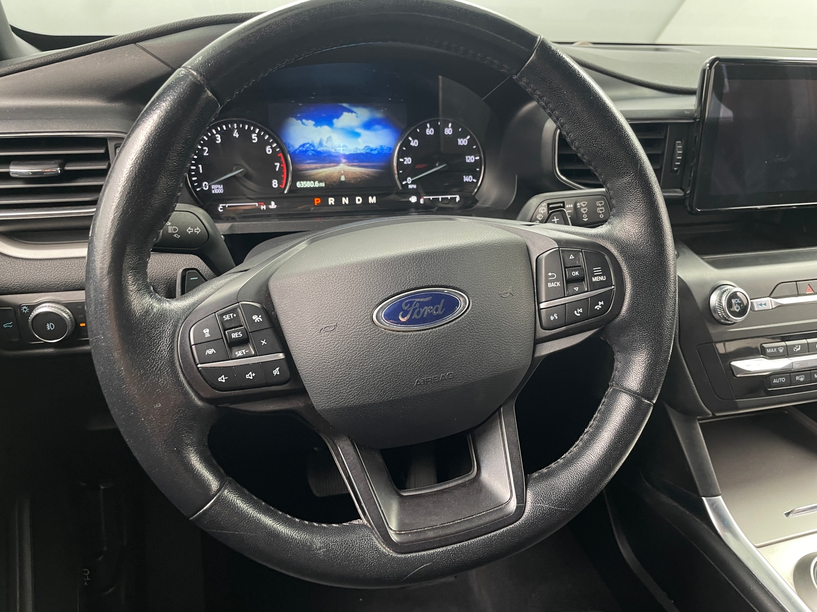Thumbnail: 2020 Ford Explorer - 5
