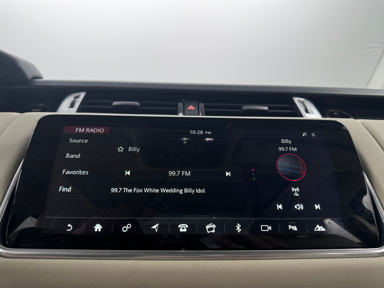 Thumbnail: 2020 Land Rover Range Rover Sport - 3