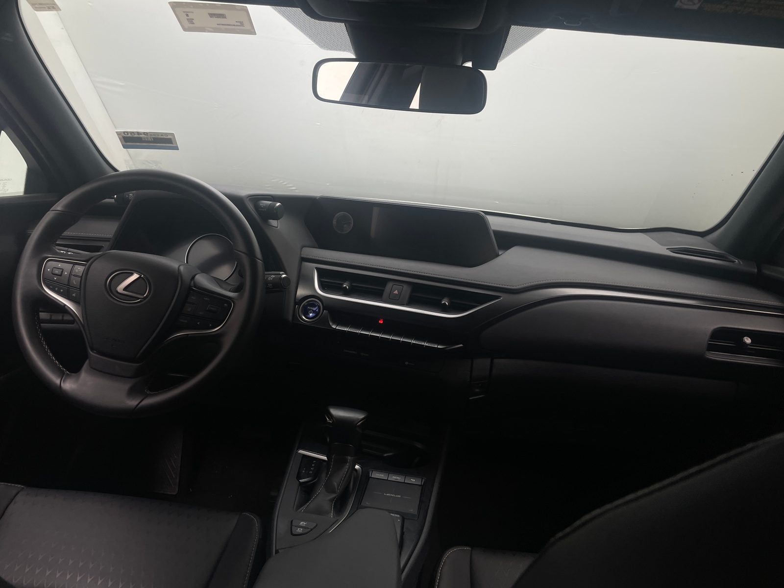 Thumbnail: 2021 Lexus UX - 2