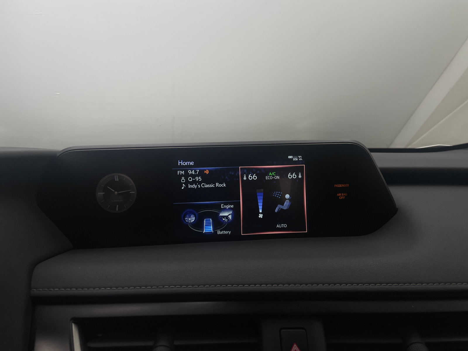 Thumbnail: 2021 Lexus UX - 3