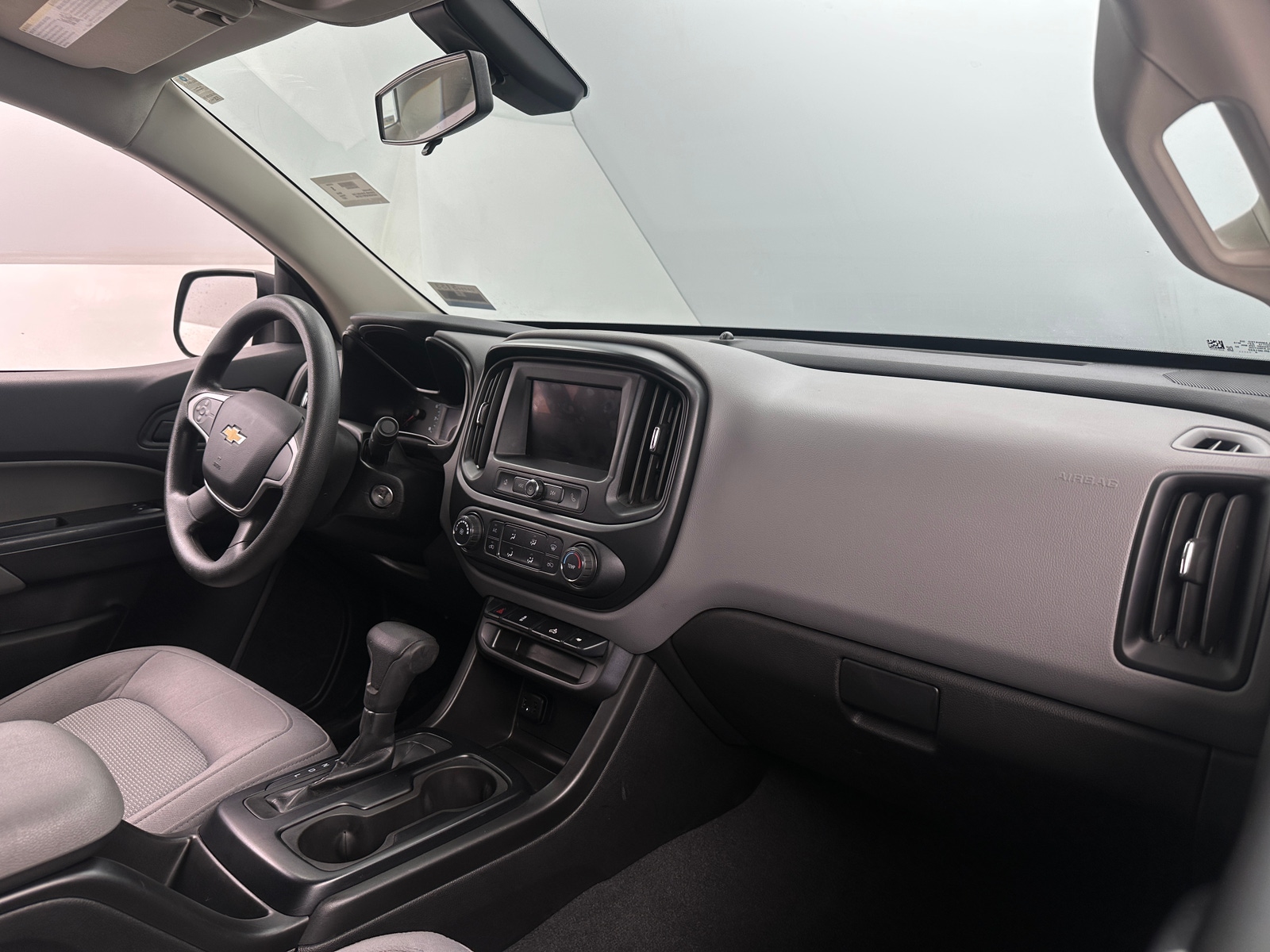 Thumbnail: 2021 Chevrolet Colorado - 3