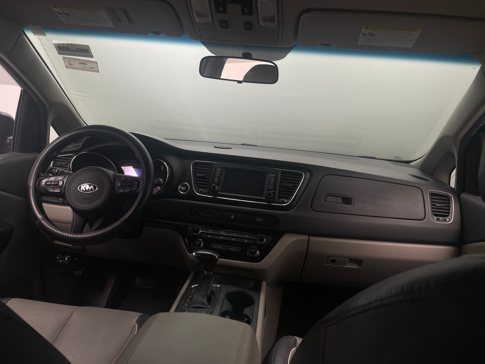 Thumbnail: 2017 Kia Sedona - 3