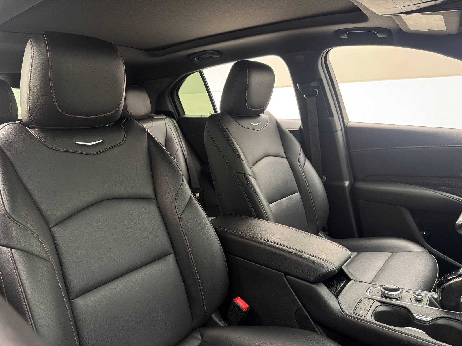 Thumbnail: 2020 Cadillac XT4 - 2