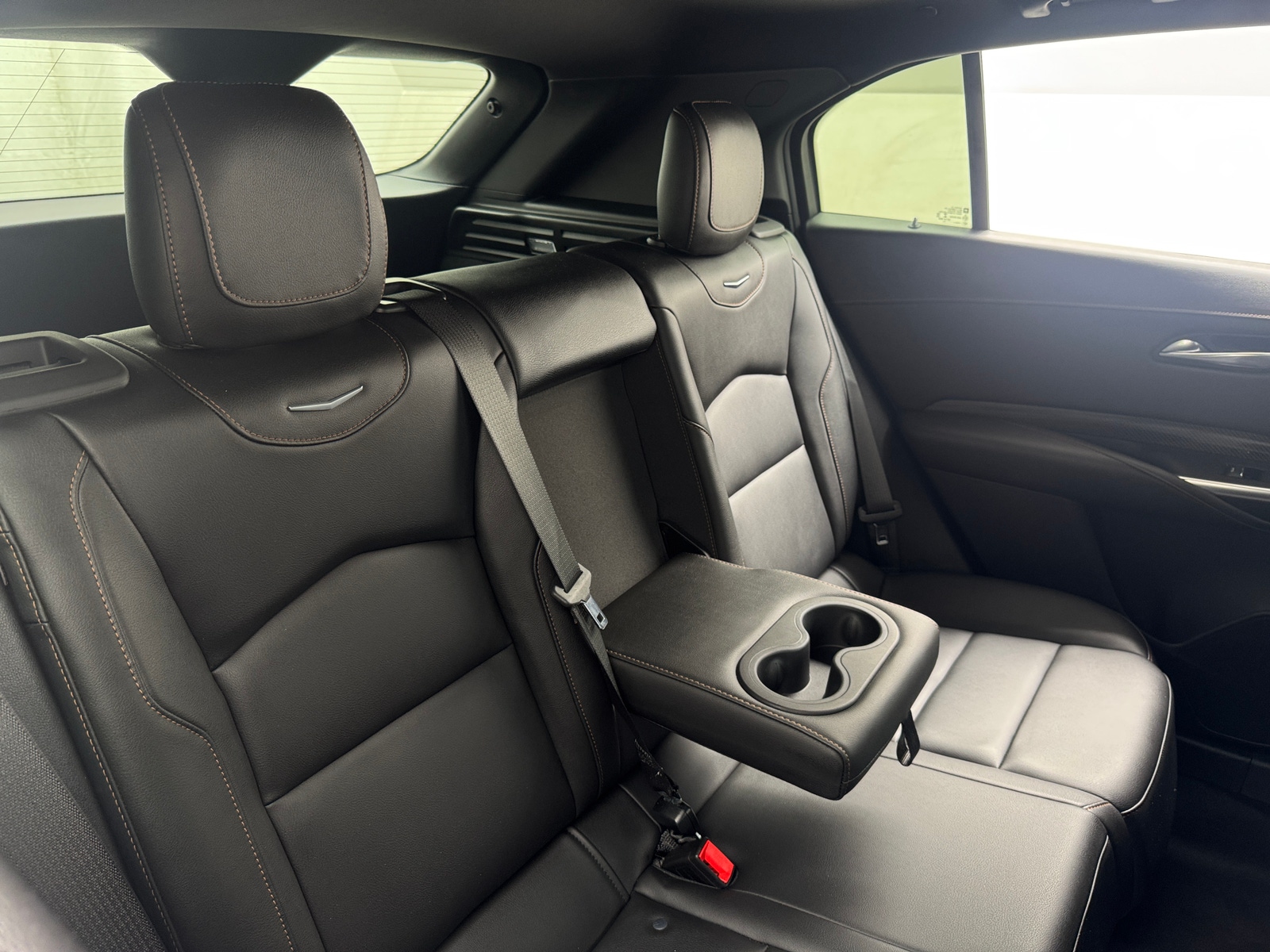 Thumbnail: 2020 Cadillac XT4 - 6