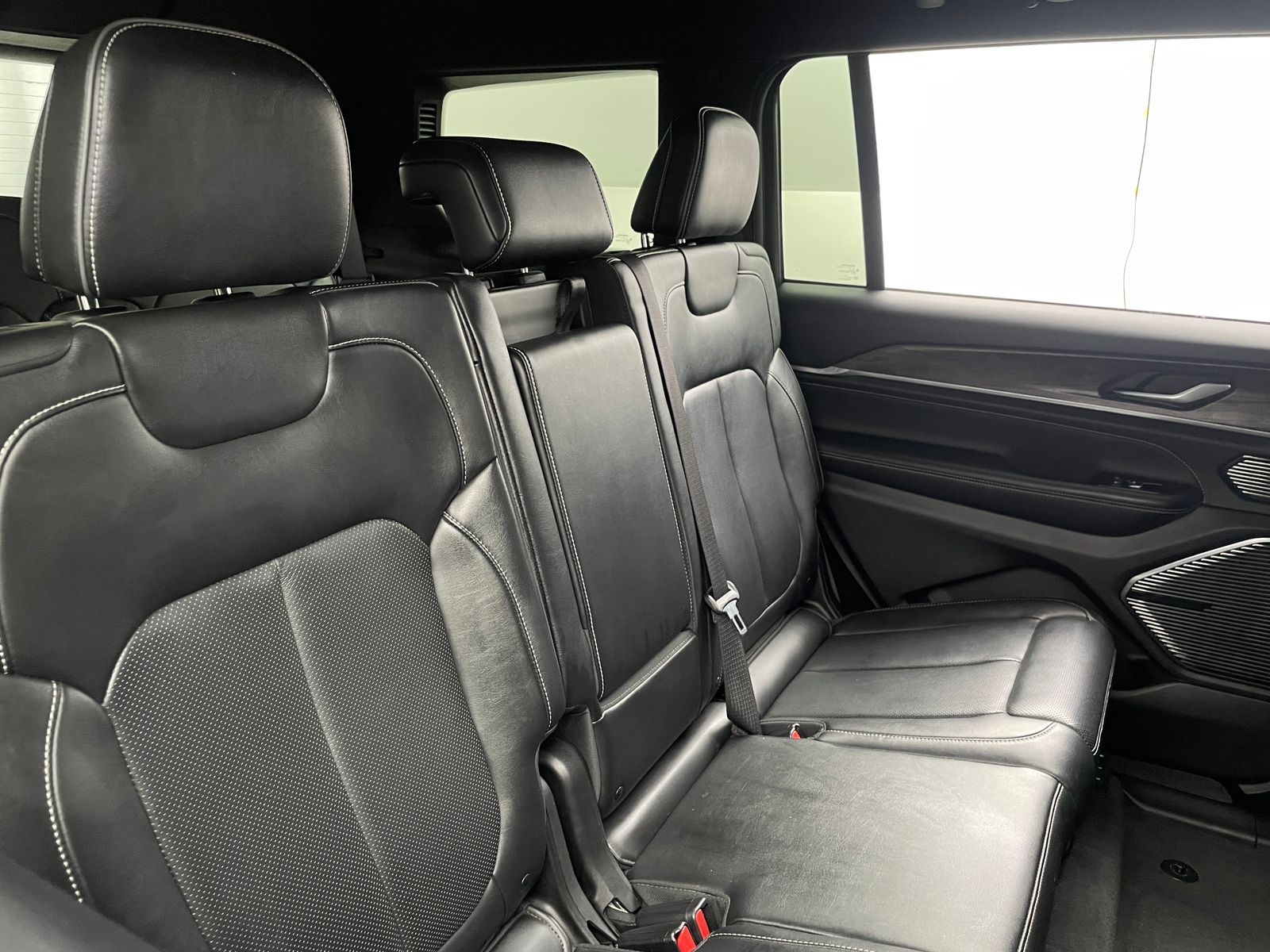 Thumbnail: 2021 Jeep Grand Cherokee L - 5