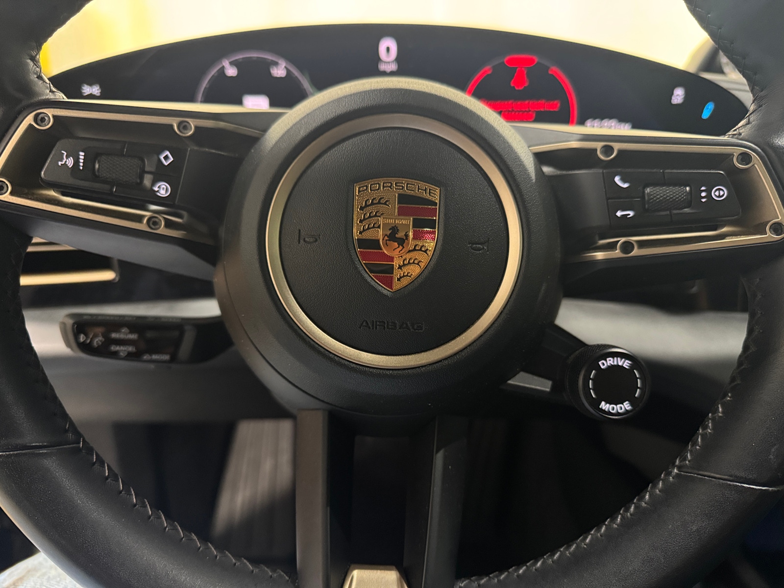 Thumbnail: 2020 Porsche Taycan - 4