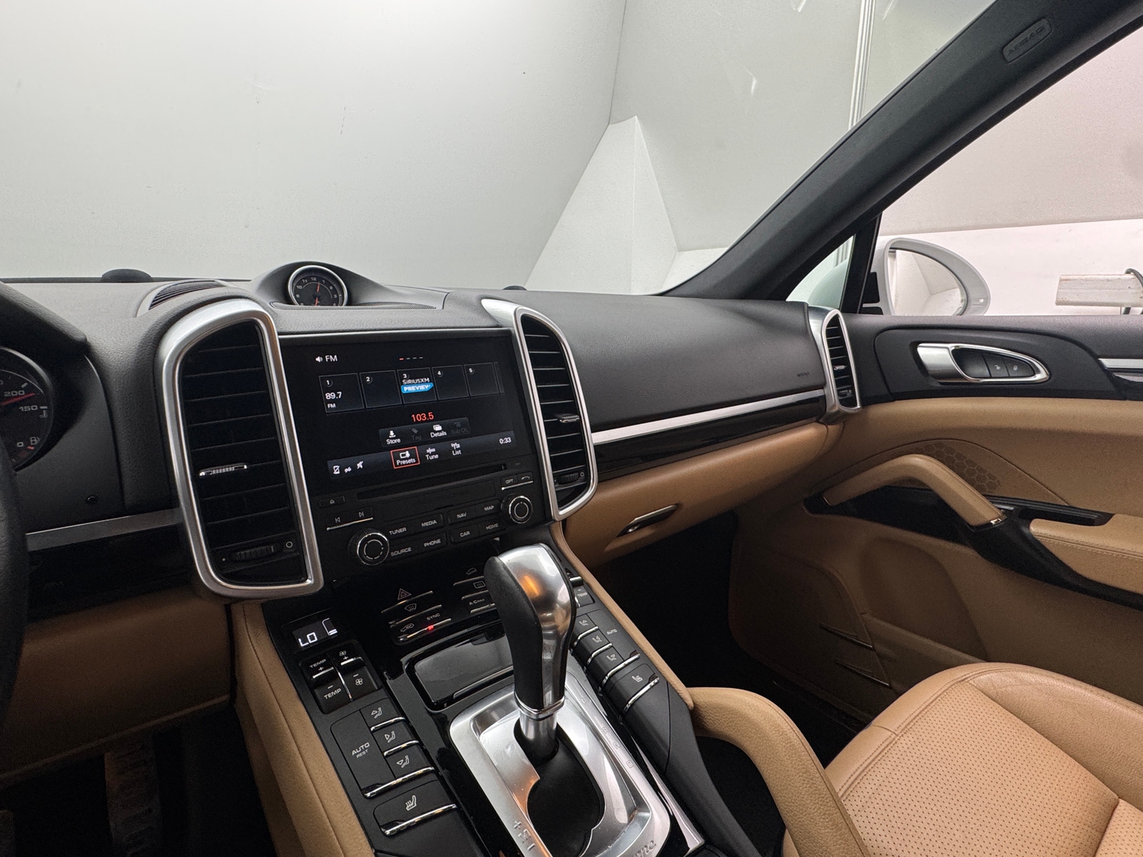 Thumbnail: 2017 Porsche Cayenne - 3