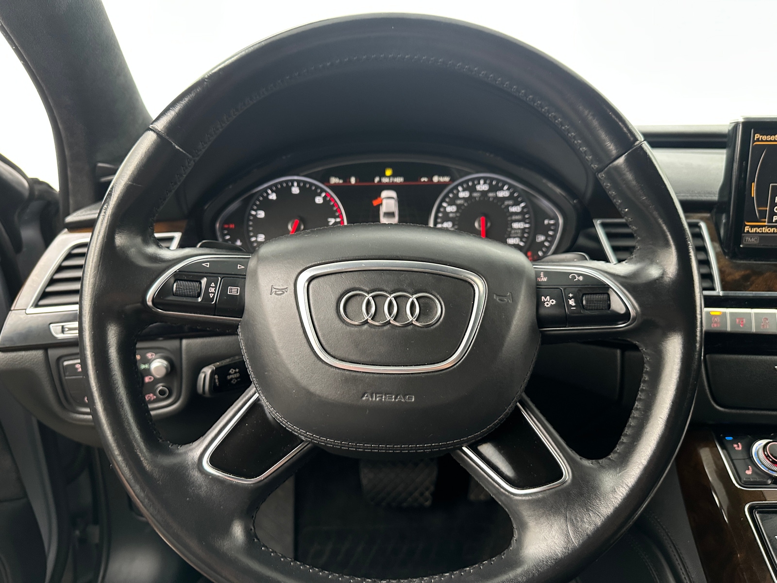 Thumbnail: 2016 Audi A8 - 4