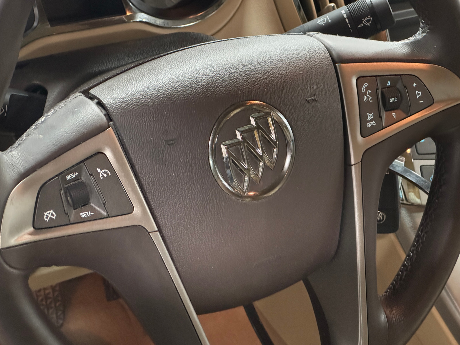 Thumbnail: 2011 Buick LaCrosse - 4