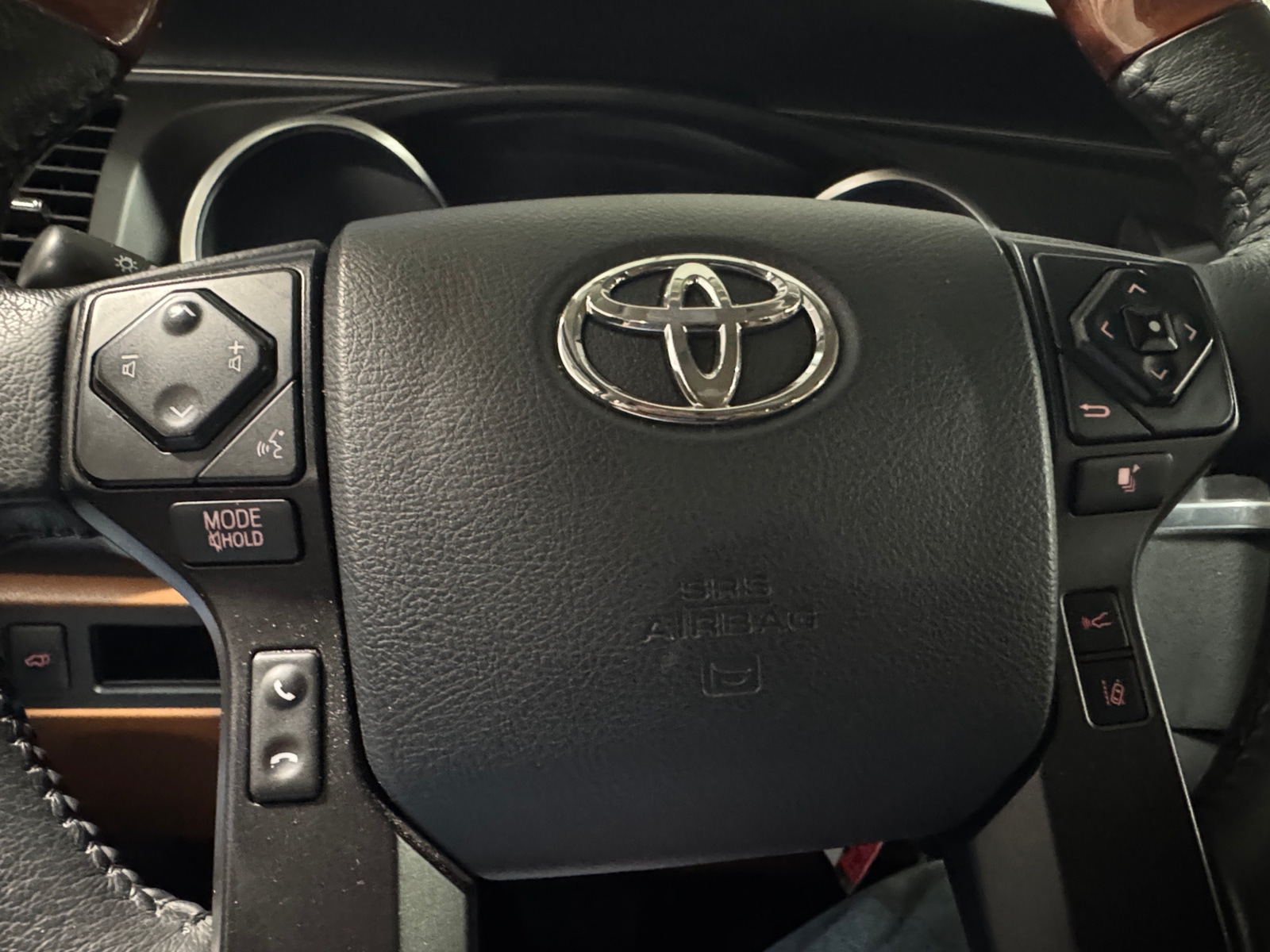 Thumbnail: 2018 Toyota Sequoia - 4