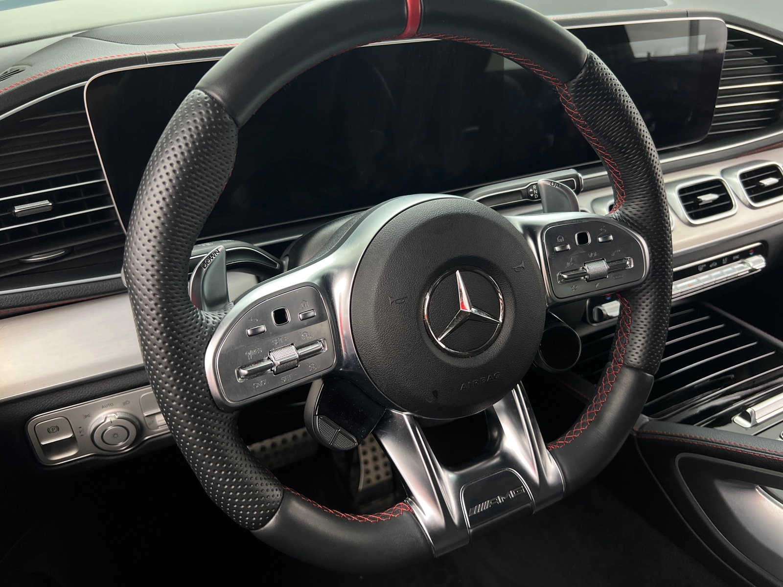 Thumbnail: 2023 Mercedes-Benz GLE - 4