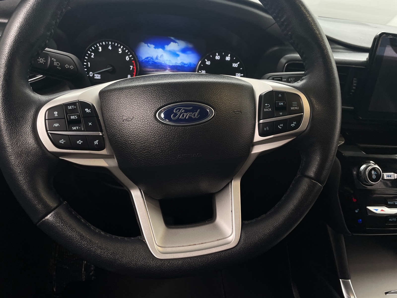 Thumbnail: 2023 Ford Explorer - 4