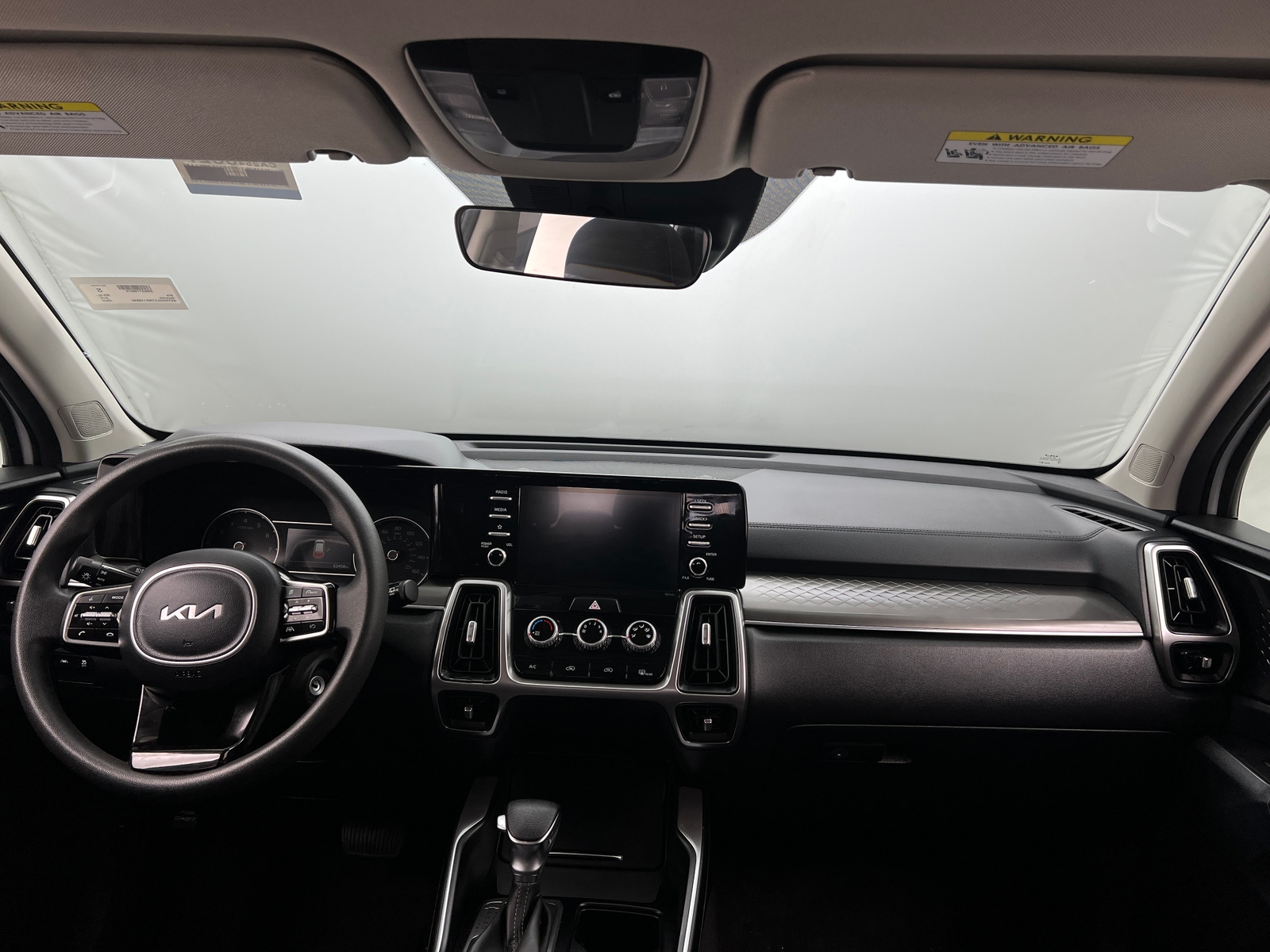 Thumbnail: 2022 Kia Sorento - 3