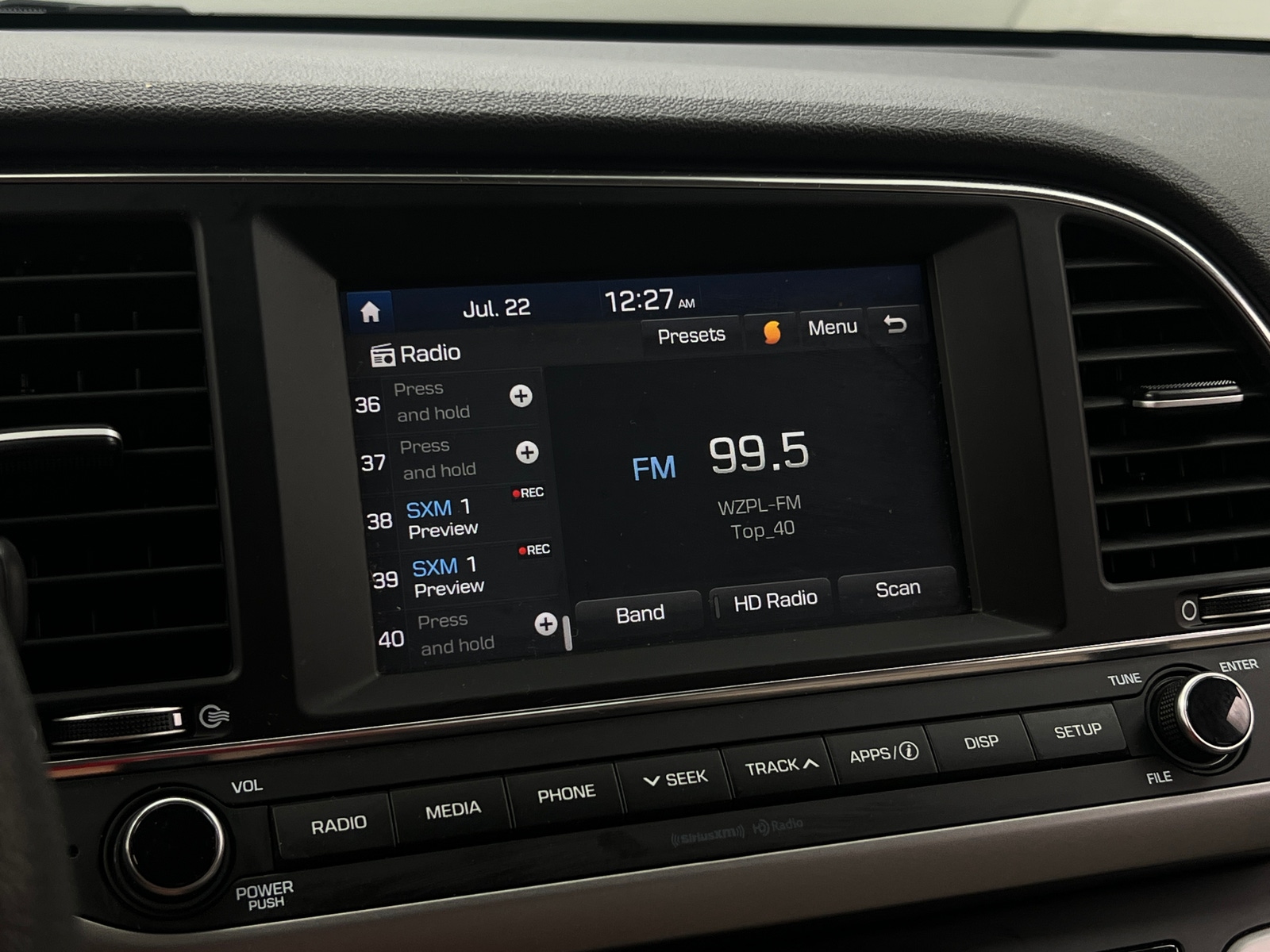 Thumbnail: 2018 Hyundai Elantra - 4