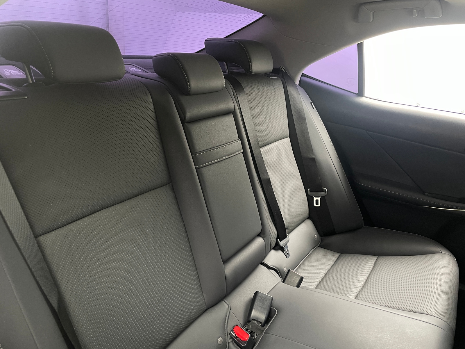Thumbnail: 2019 Lexus IS - 5