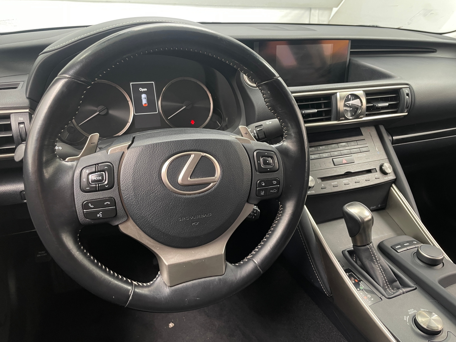Thumbnail: 2019 Lexus IS - 4