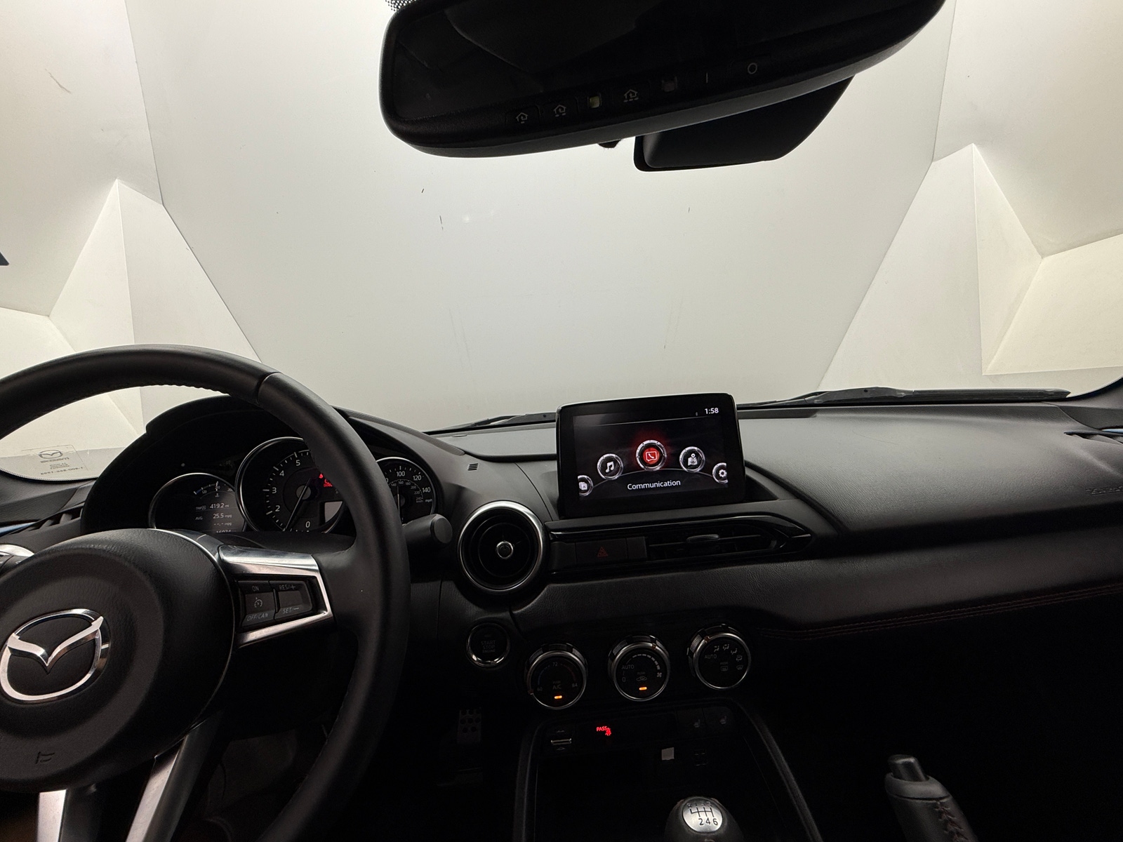 Thumbnail: 2019 Mazda MX-5 Miata - 2