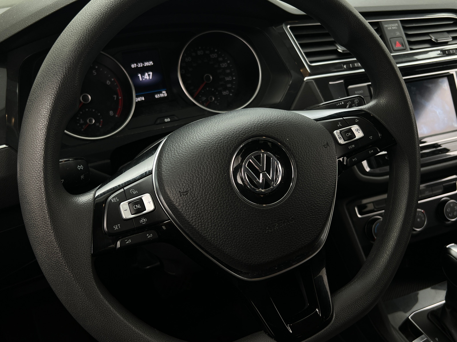 Thumbnail: 2019 Volkswagen Tiguan - 5