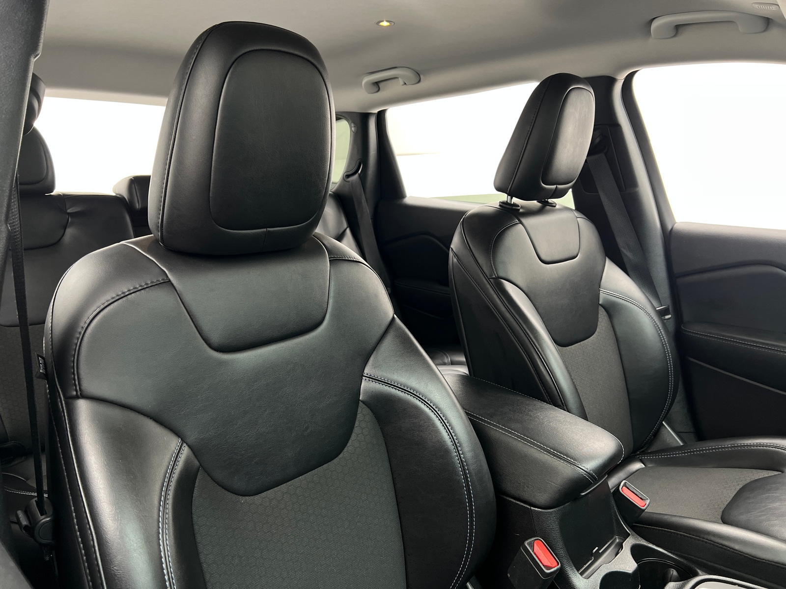 Thumbnail: 2020 Jeep Cherokee - 2