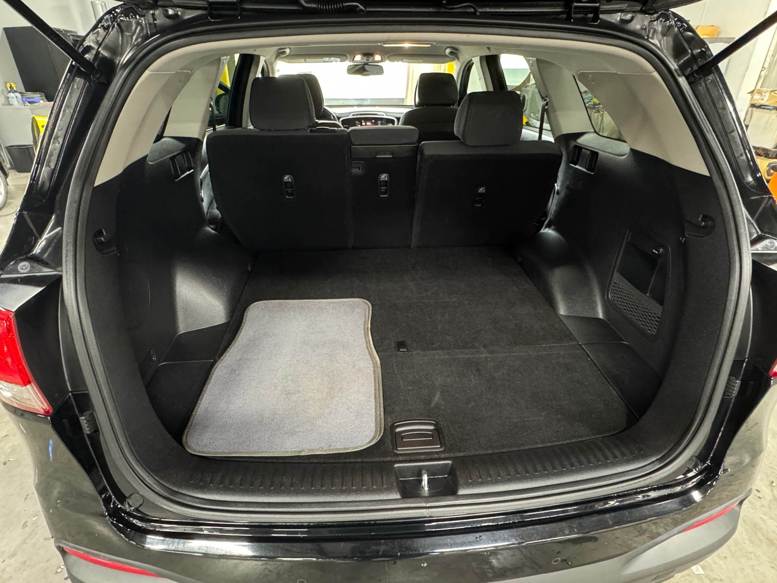 Thumbnail: 2016 Kia Sorento - 7