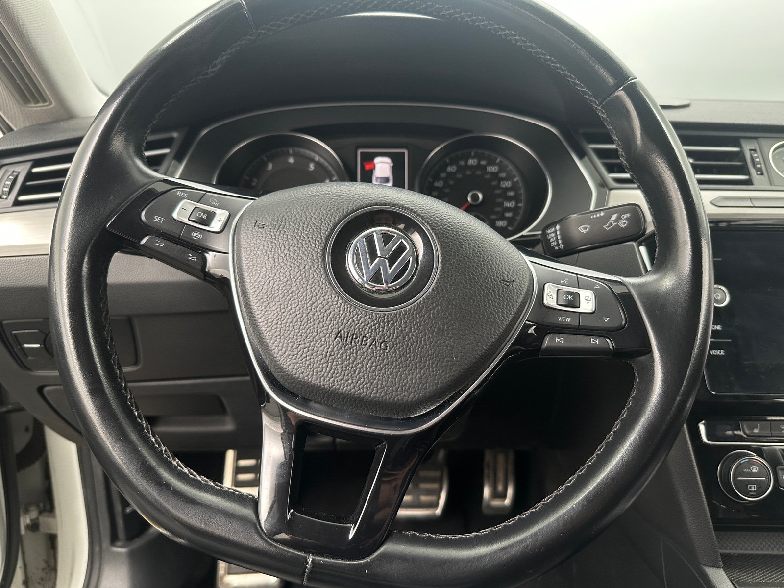 Thumbnail: 2019 Volkswagen Arteon - 4