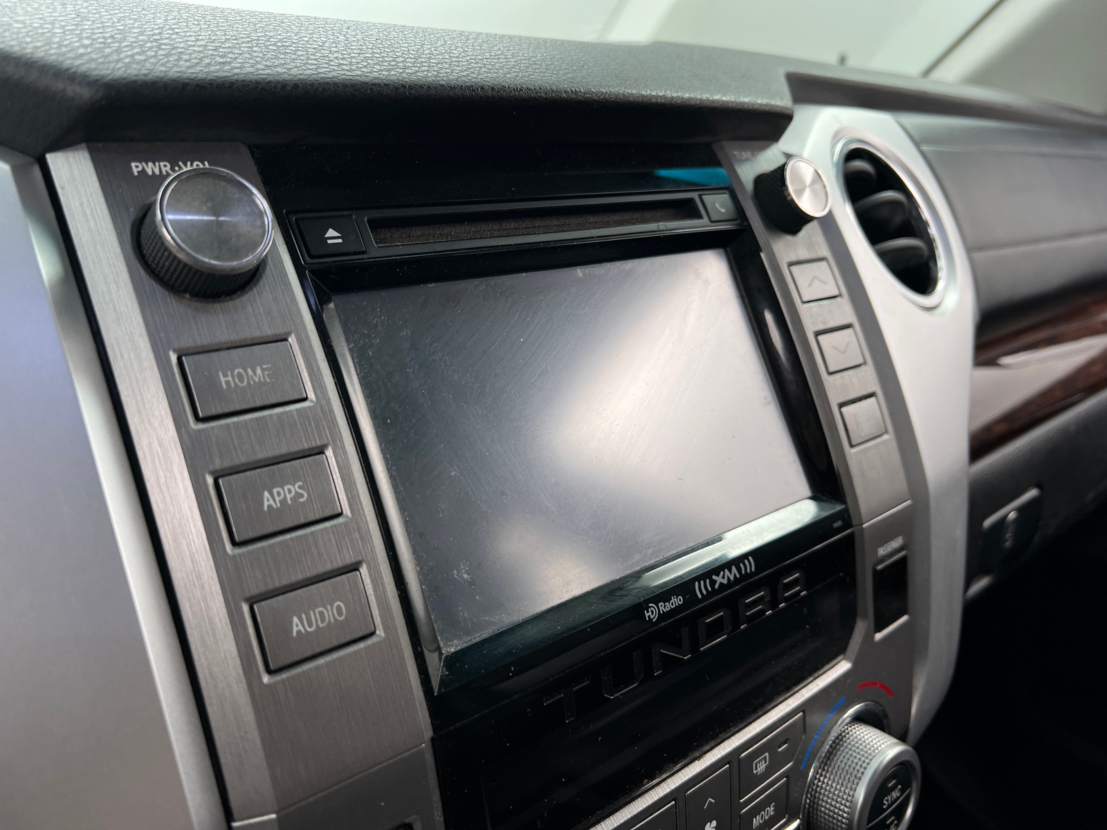 Thumbnail: 2016 Toyota Tundra - 3