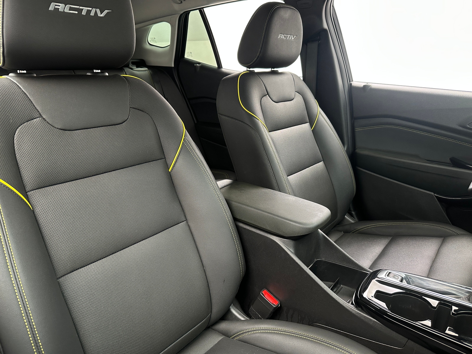 Thumbnail: 2024 Chevrolet Trax - 2