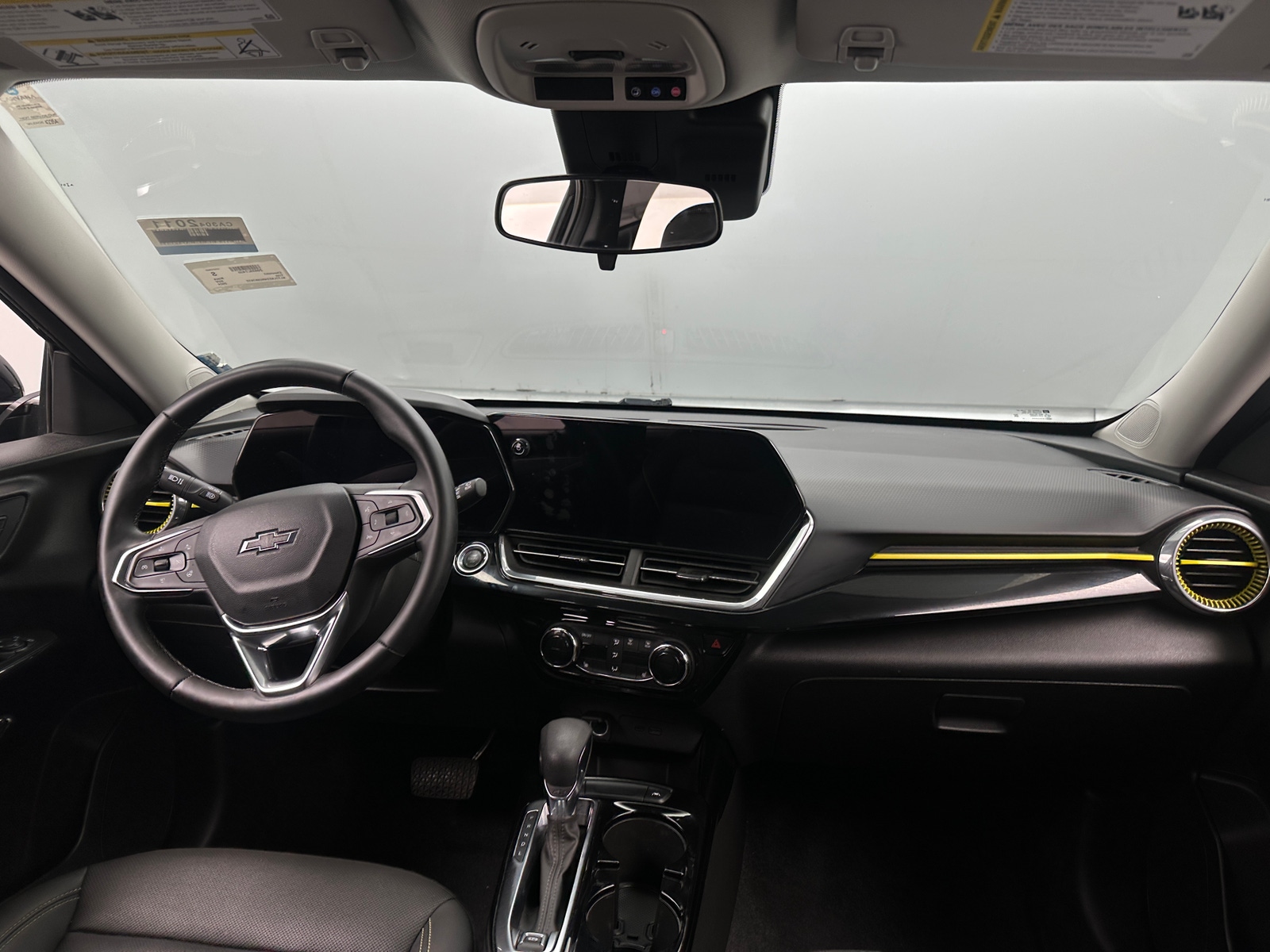 Thumbnail: 2024 Chevrolet Trax - 3
