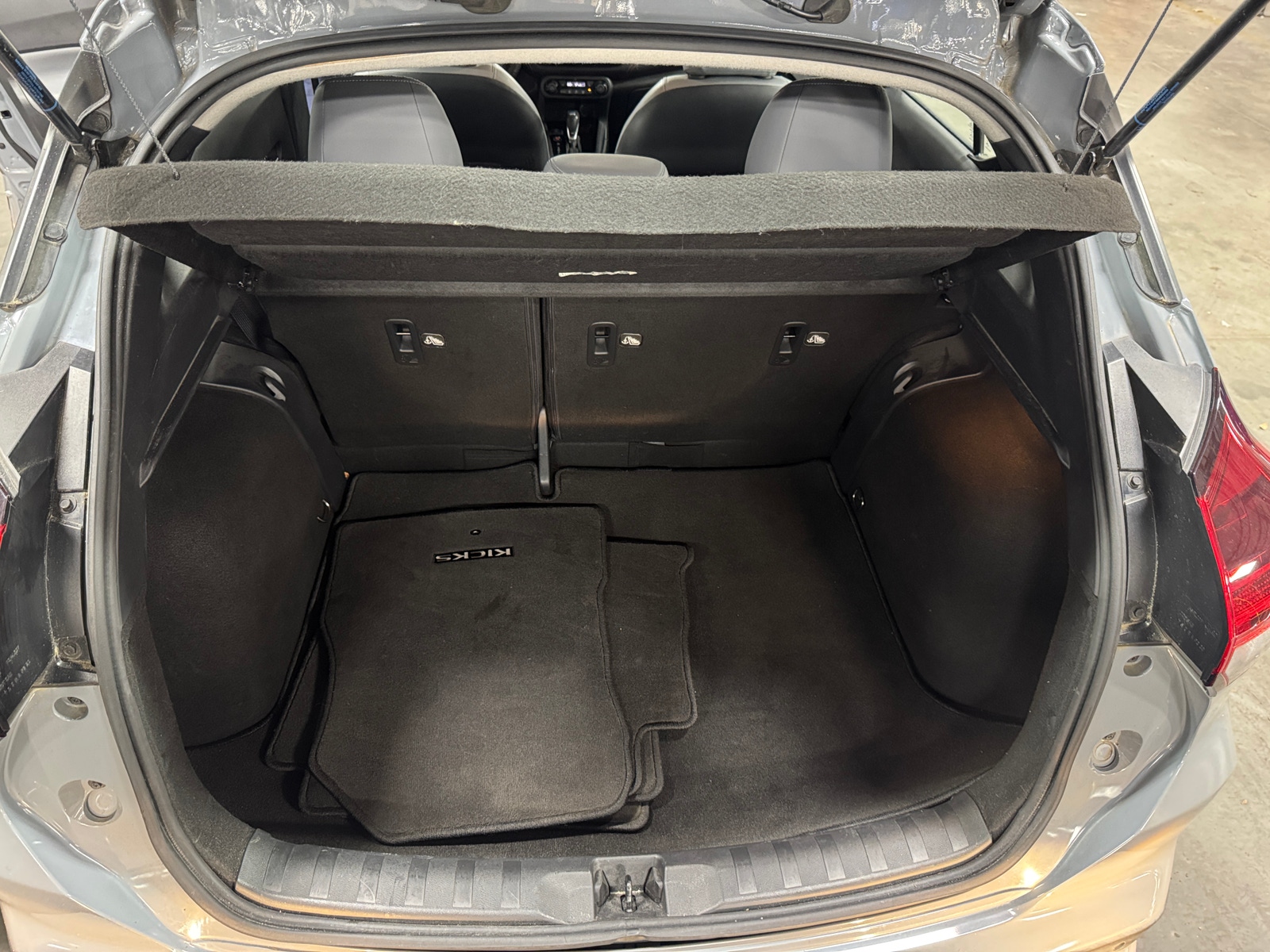 Thumbnail: 2021 Nissan Kicks - 7