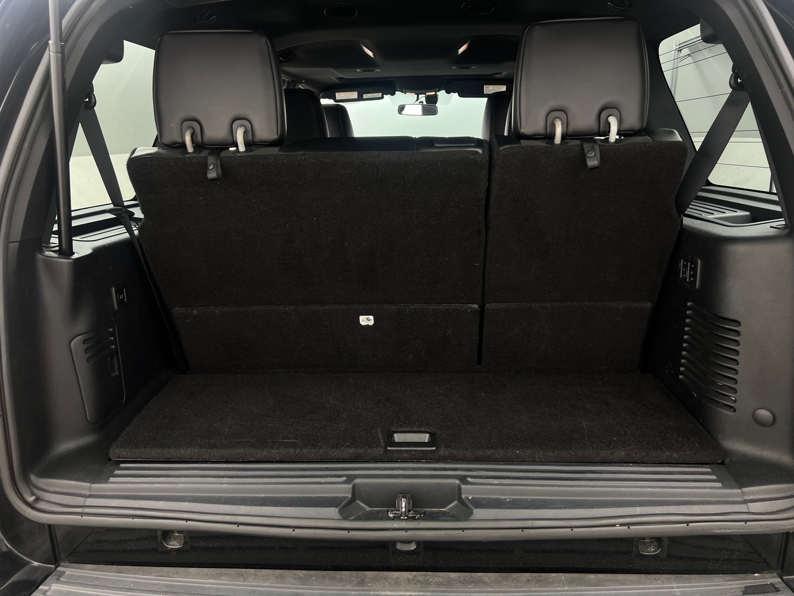 Thumbnail: 2015 Lincoln Navigator - 6