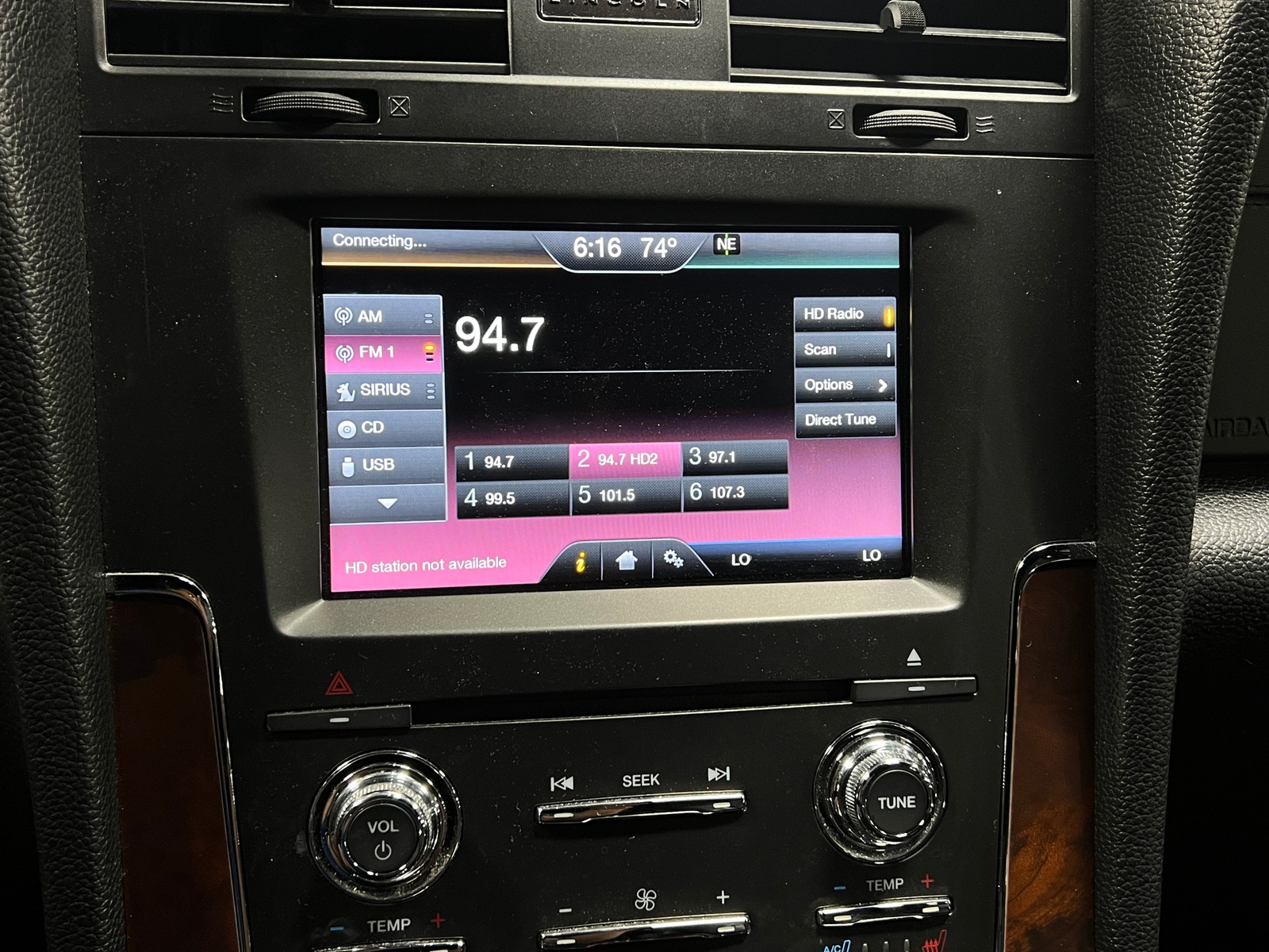 Thumbnail: 2015 Lincoln Navigator - 3