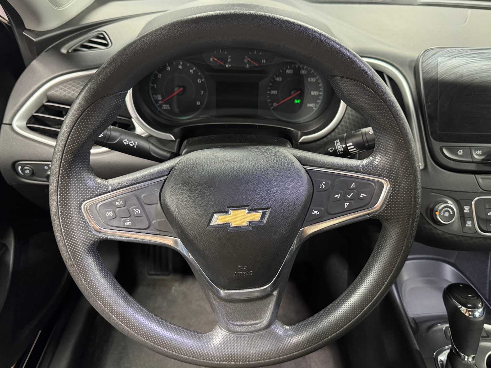 Thumbnail: 2019 Chevrolet Malibu - 5