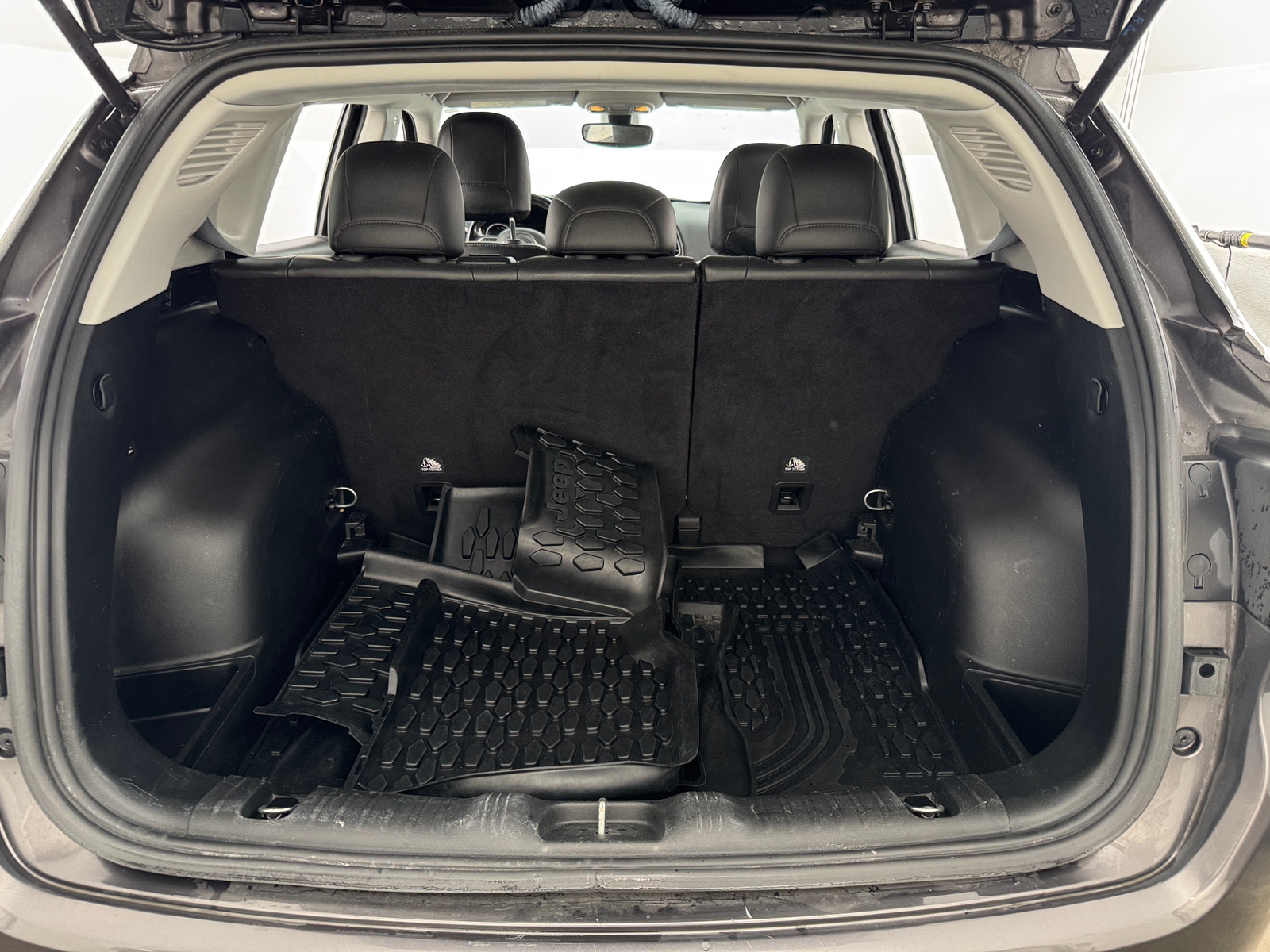 Thumbnail: 2019 Jeep Compass - 6