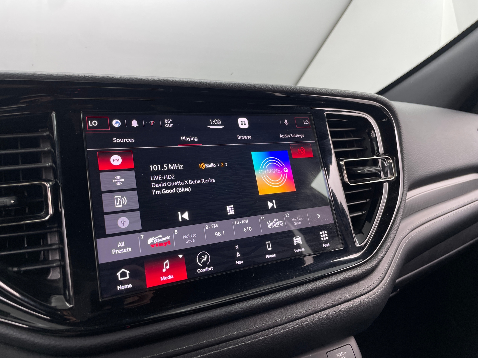 Thumbnail: 2021 Dodge Durango - 4