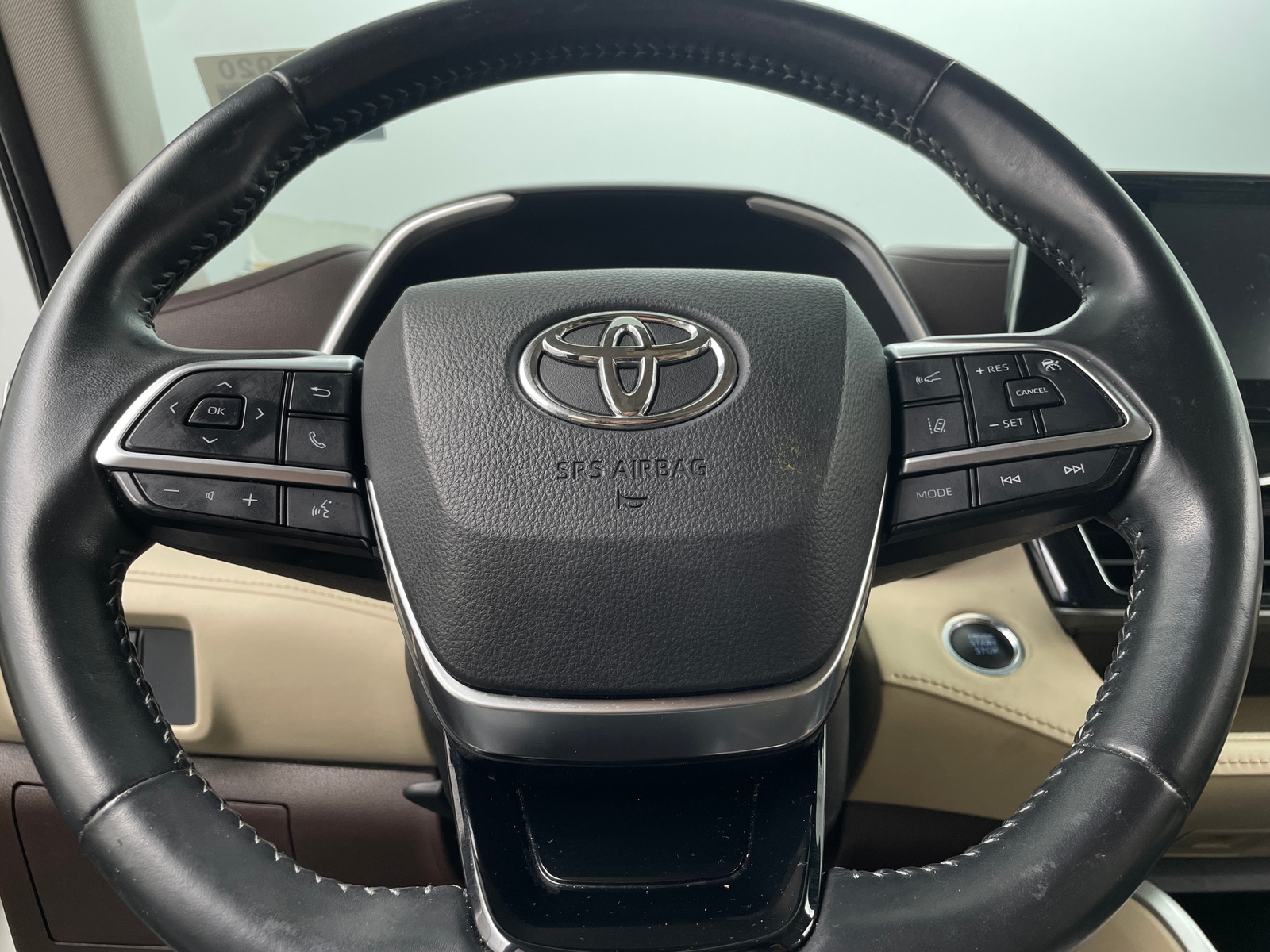 Thumbnail: 2021 Toyota Highlander - 4