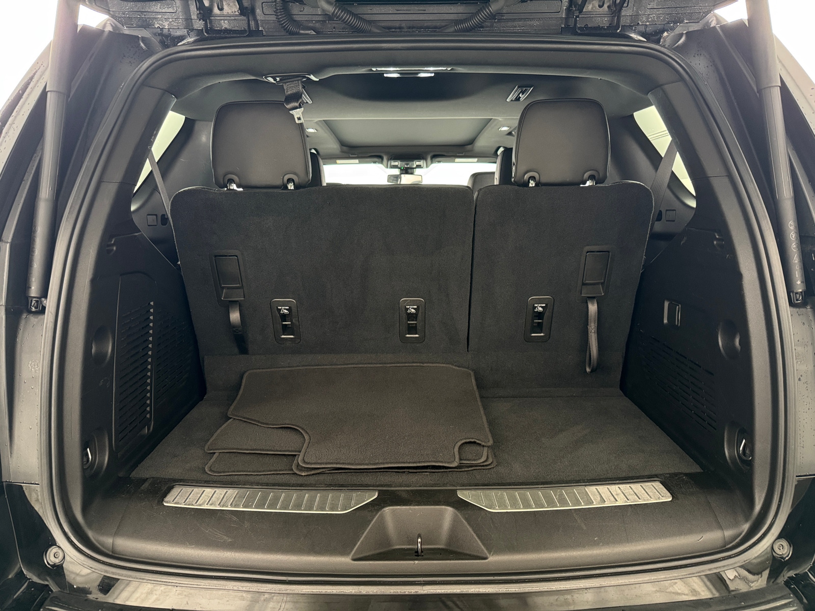 Thumbnail: 2021 Chevrolet Tahoe - 6