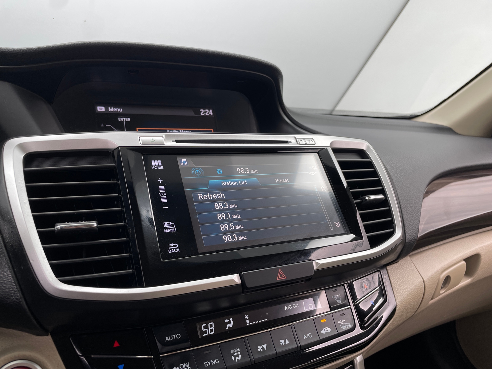 Thumbnail: 2017 Honda Accord - 4