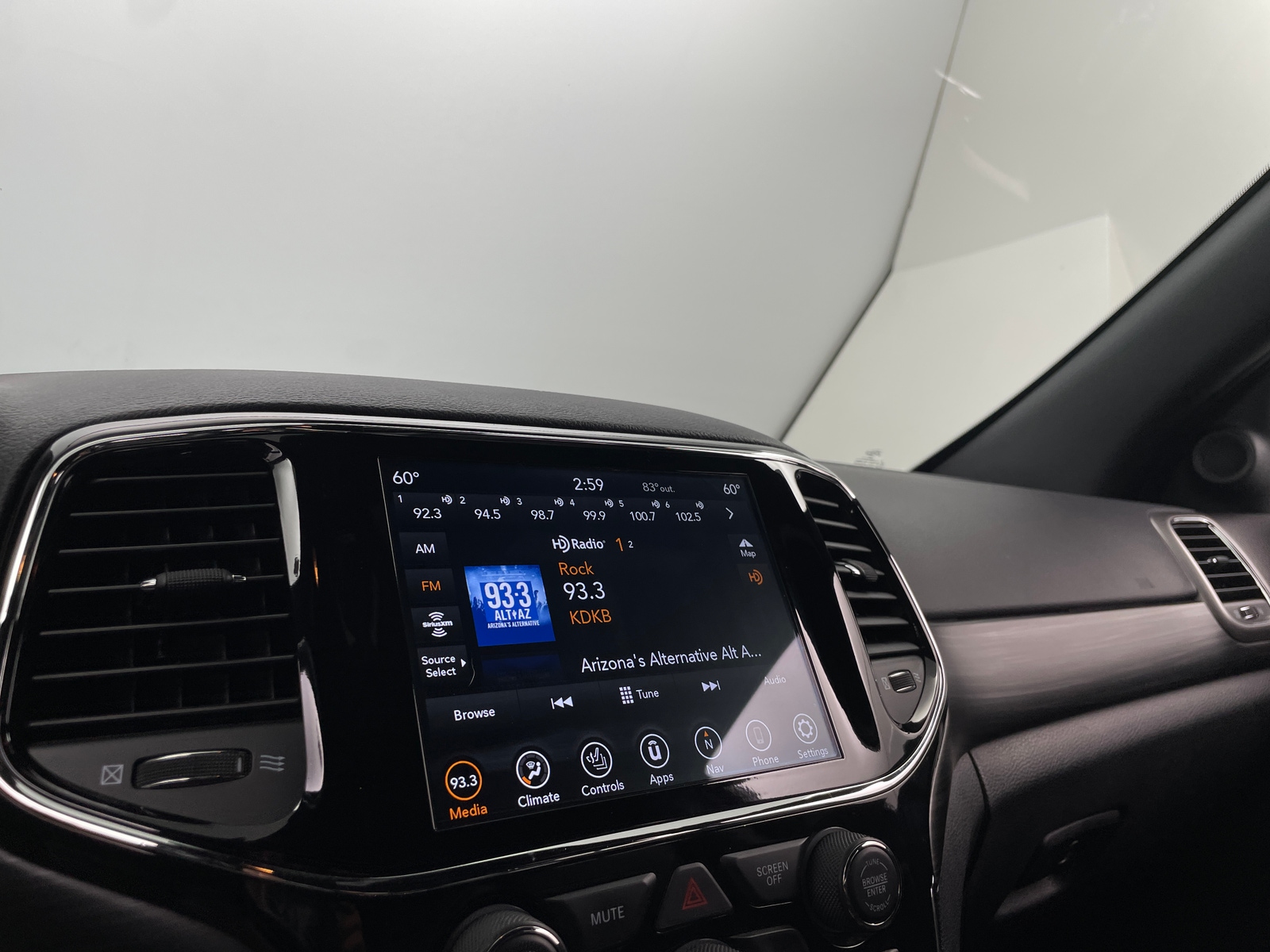 Thumbnail: 2020 Jeep Grand Cherokee - 4