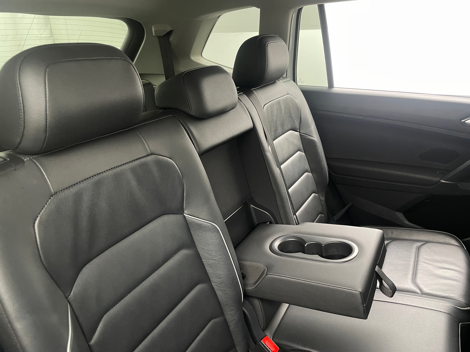 Thumbnail: 2018 Volkswagen Tiguan - 5