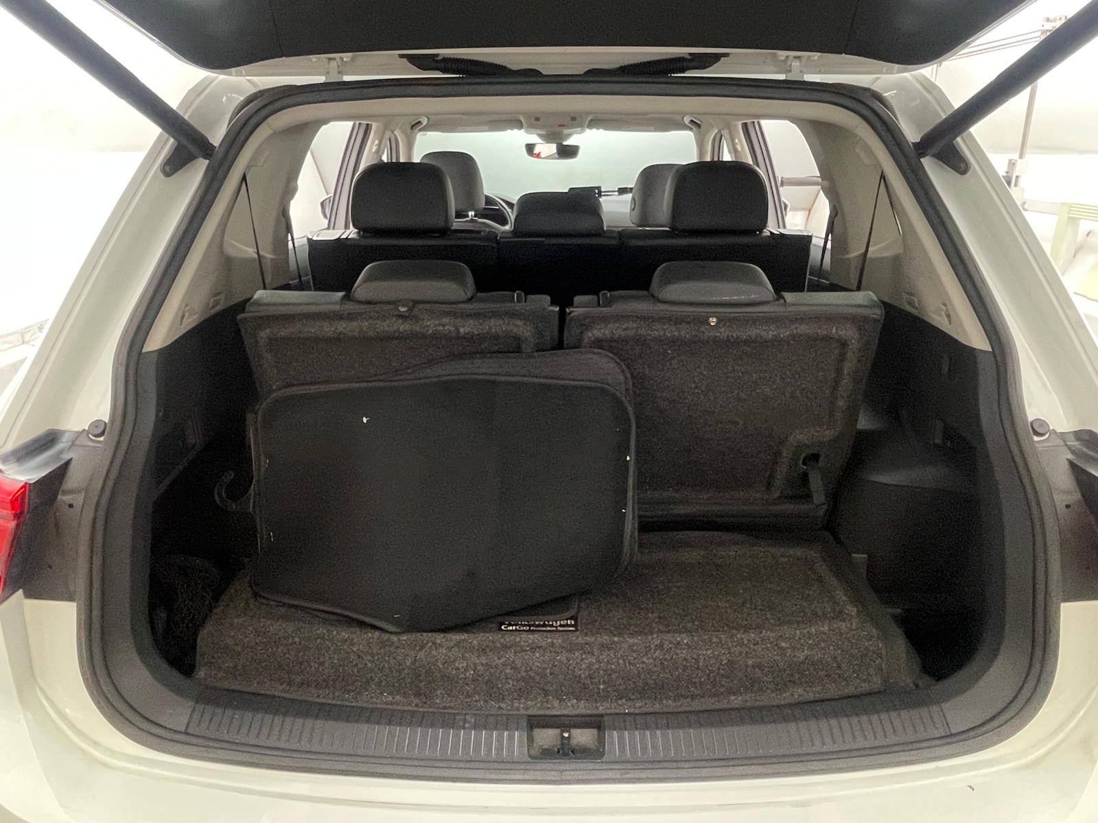 Thumbnail: 2018 Volkswagen Tiguan - 6