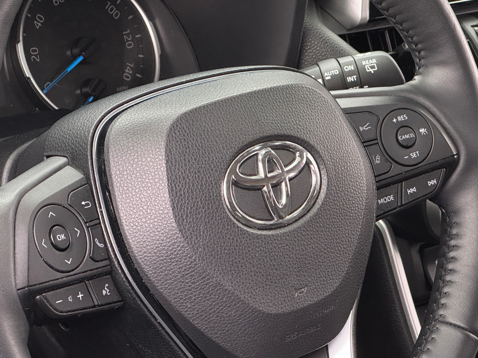 Thumbnail: 2021 Toyota RAV4 - 4