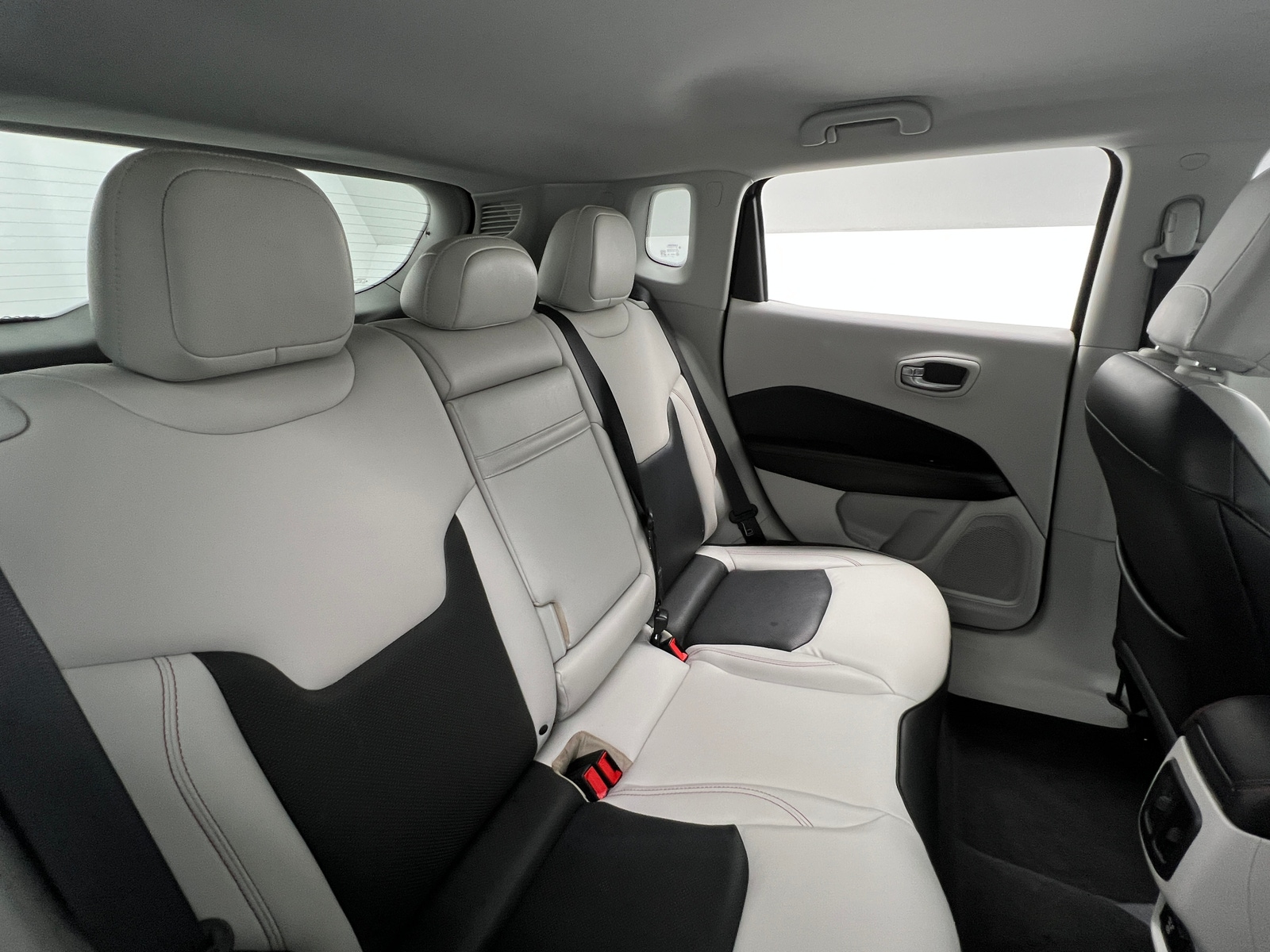 Thumbnail: 2018 Jeep Compass - 6