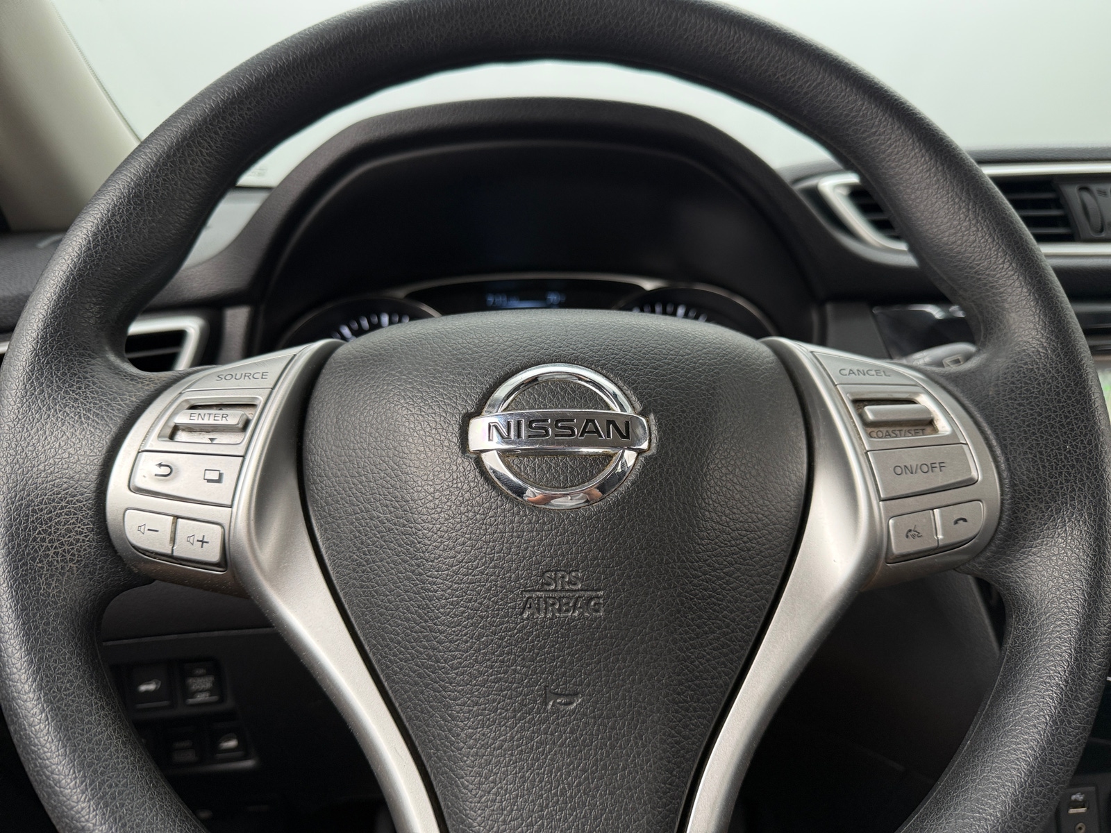 Thumbnail: 2016 Nissan Rogue - 5