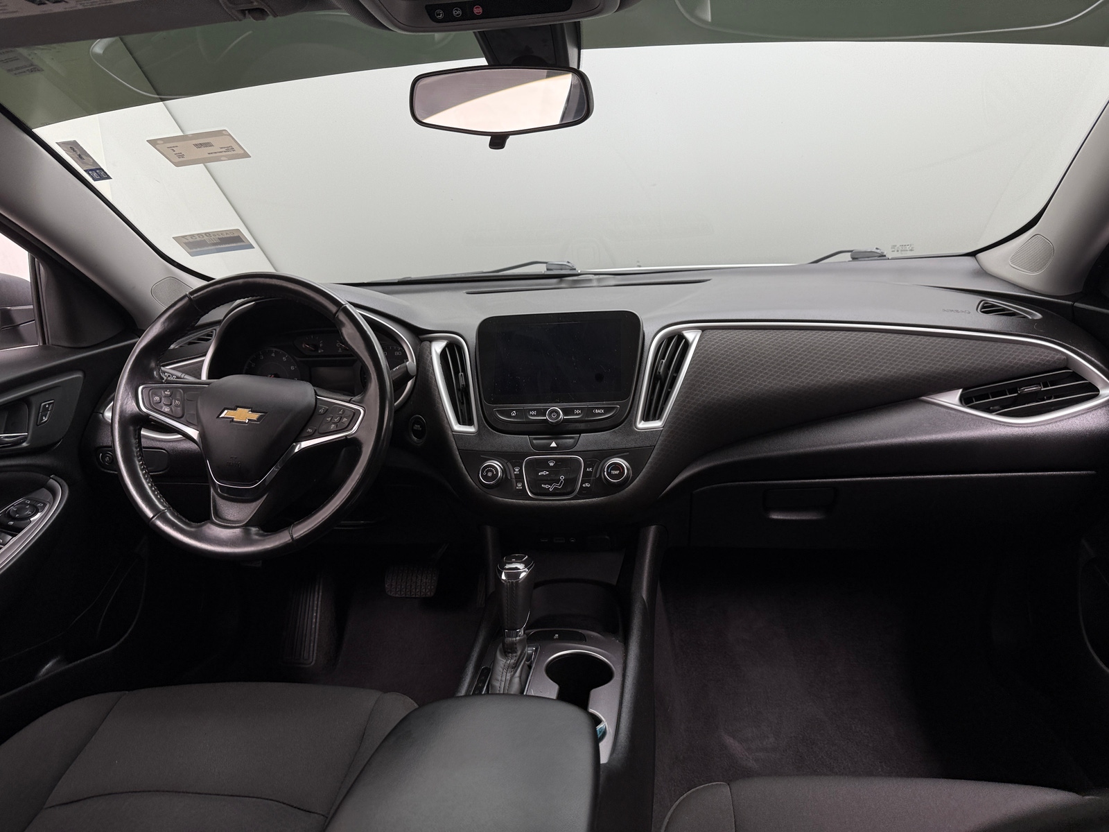 Thumbnail: 2019 Chevrolet Malibu - 3