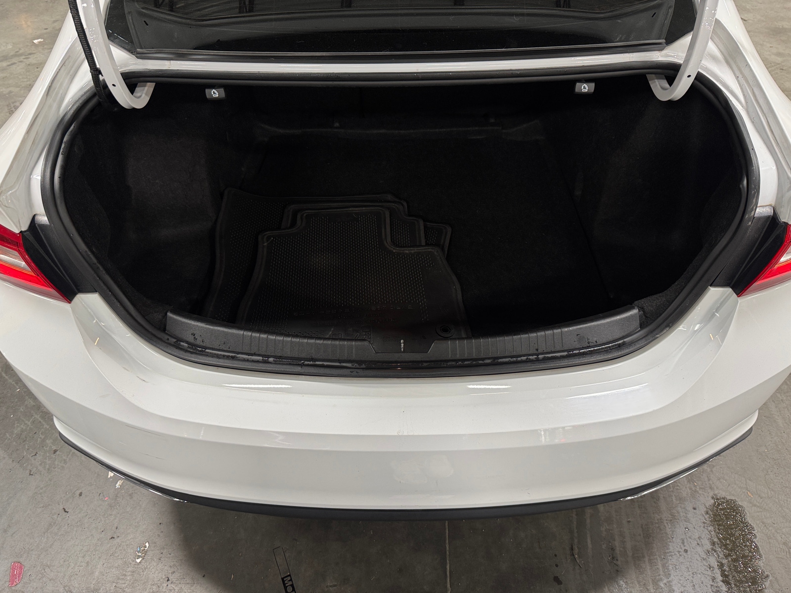 Thumbnail: 2019 Chevrolet Malibu - 7