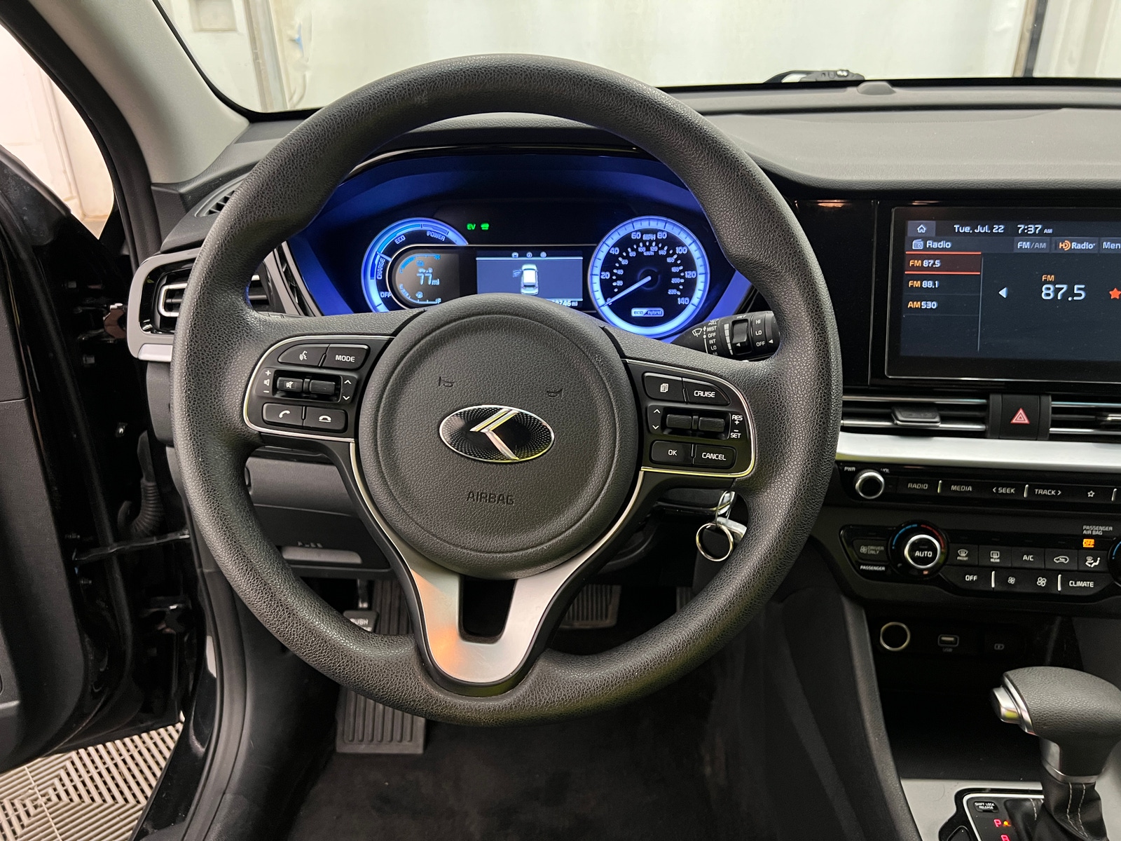 Thumbnail: 2021 Kia Niro - 5