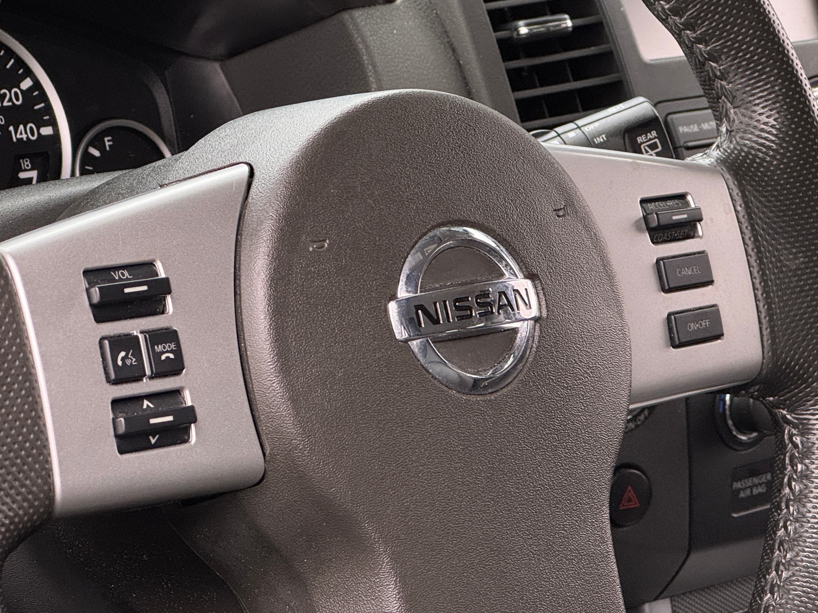 Thumbnail: 2011 Nissan Pathfinder - 5